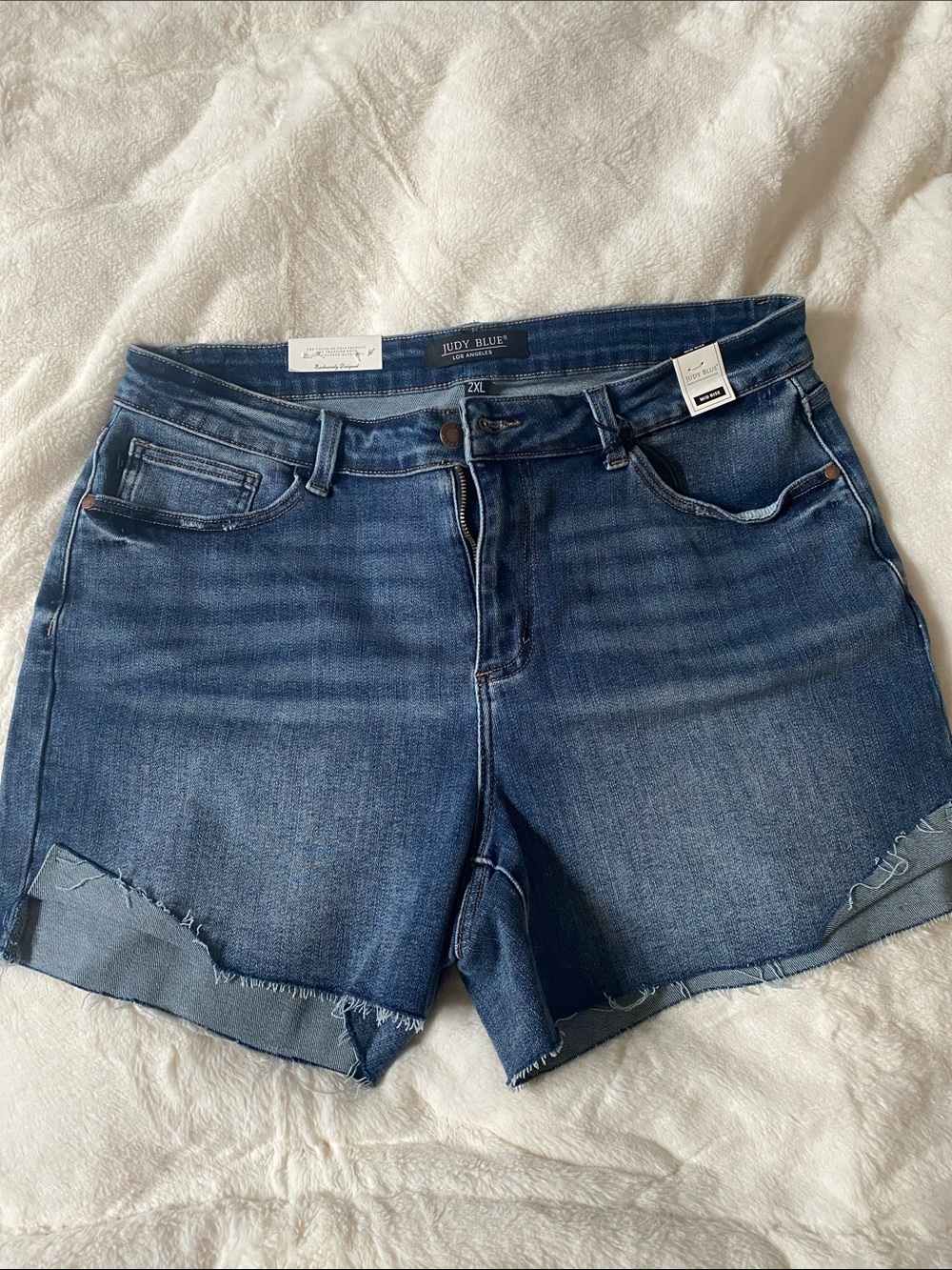 Judy Blue Mid-Rise Frayed Hem Jean Shorts - Blue